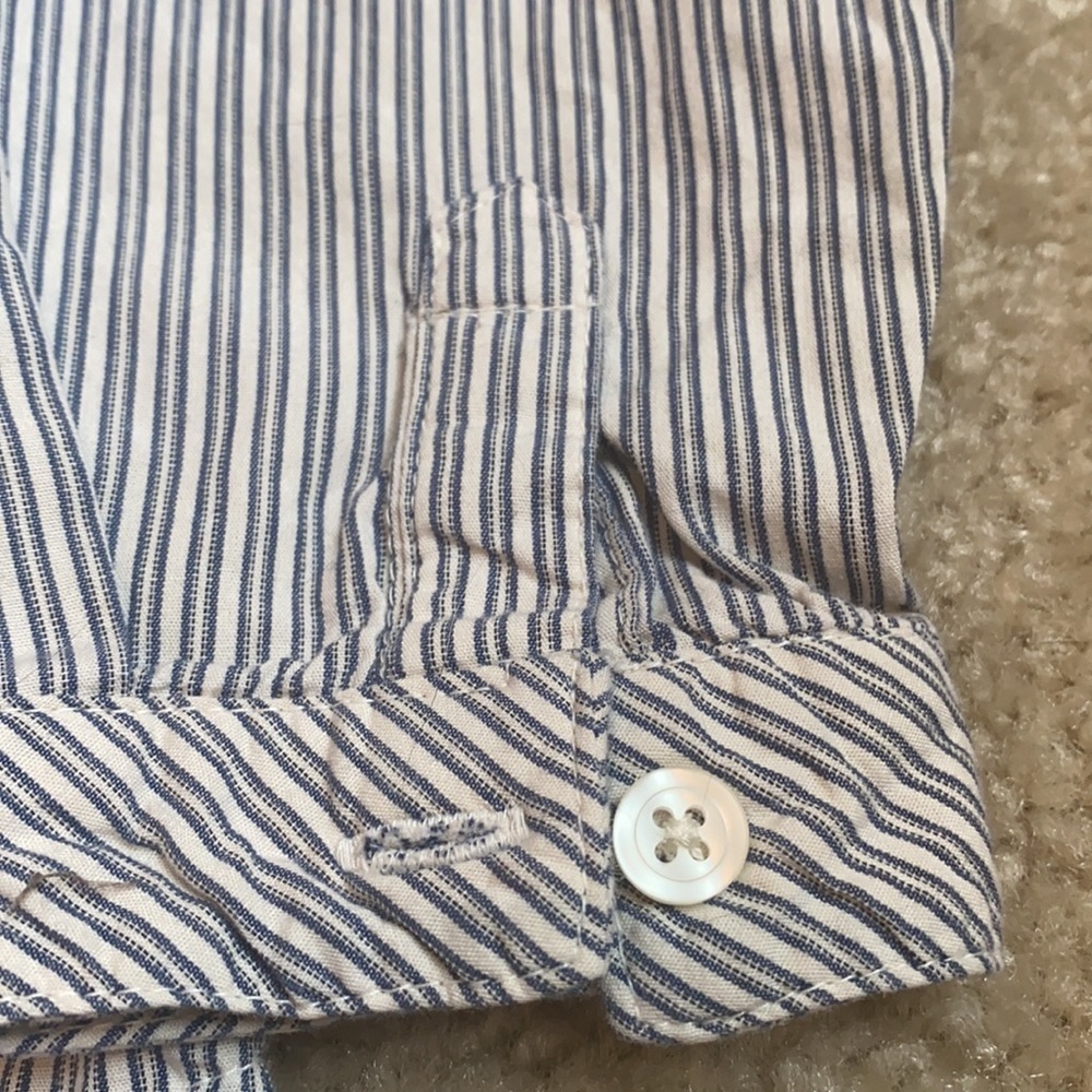 Boys button down striped shirt 4T - Picture 4 of 6